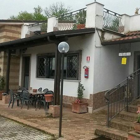Готель Agriturismo Borgo Nuovo Sant'Agata Dei Goti Migliara-San Silvestro Екстер'єр фото